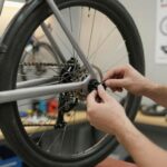 jak naciągnąć łańcuch w rowerze