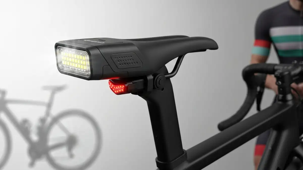 Garmin Varia RTL515 lampka tylna z radarem na stelażu roweru górskiego